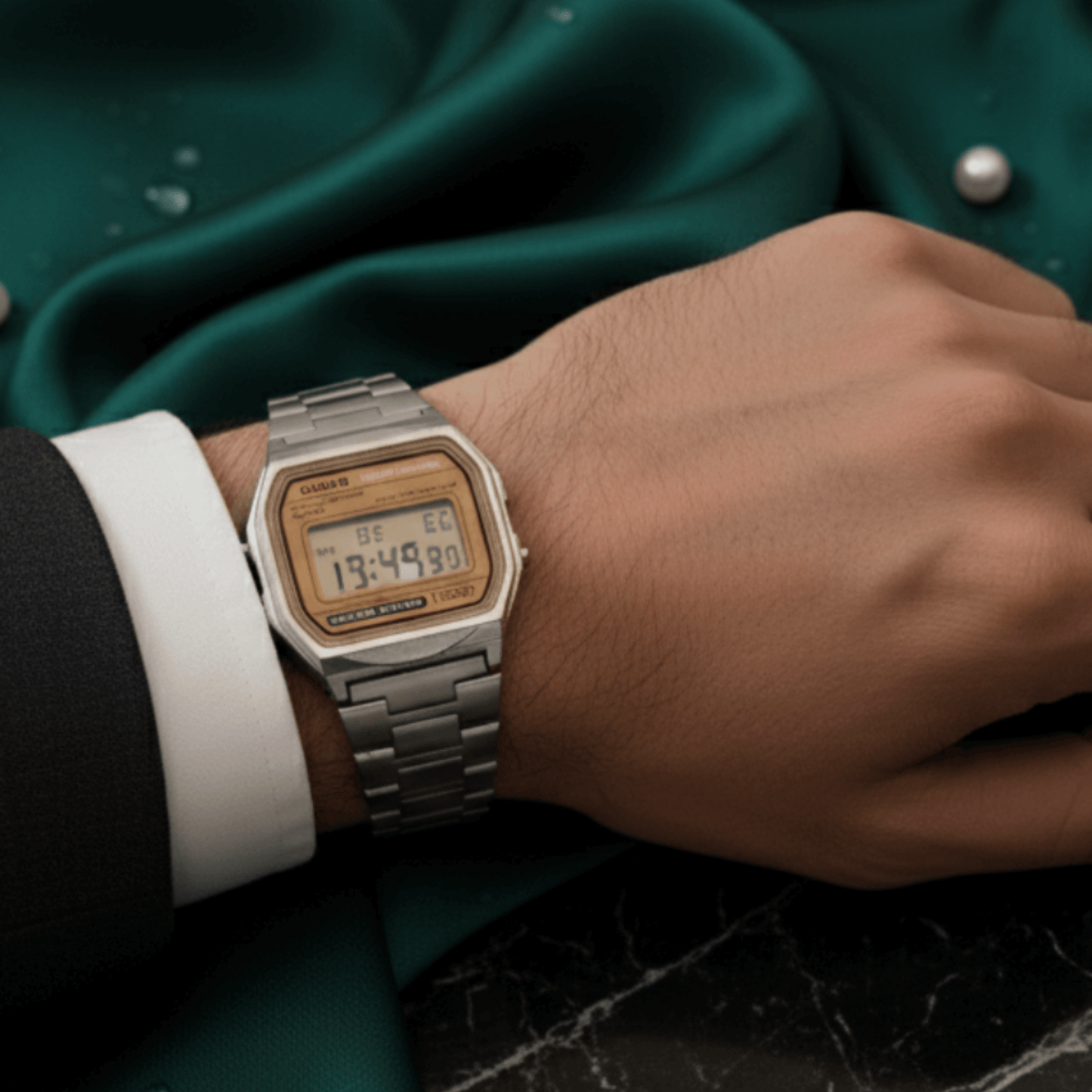 Vintage A159WA-N1 Gold Face Digital Watch